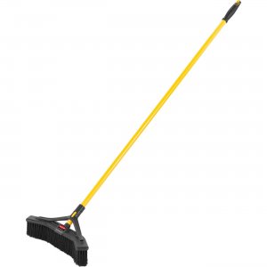 Rubbermaid Commercial Maximizer Push-toCenter 18" Broom 2018727 RCP2018727