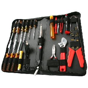 StarTech.com 19 Piece Computer Tool Kit in a Carrying Case CTK500
