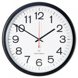 Universal Deluxe 13 1/2" Indoor/Outdoor Atomic Clock, 13.5" Overall Diameter, Black Case, 1 AA (sold separately) UNV10417